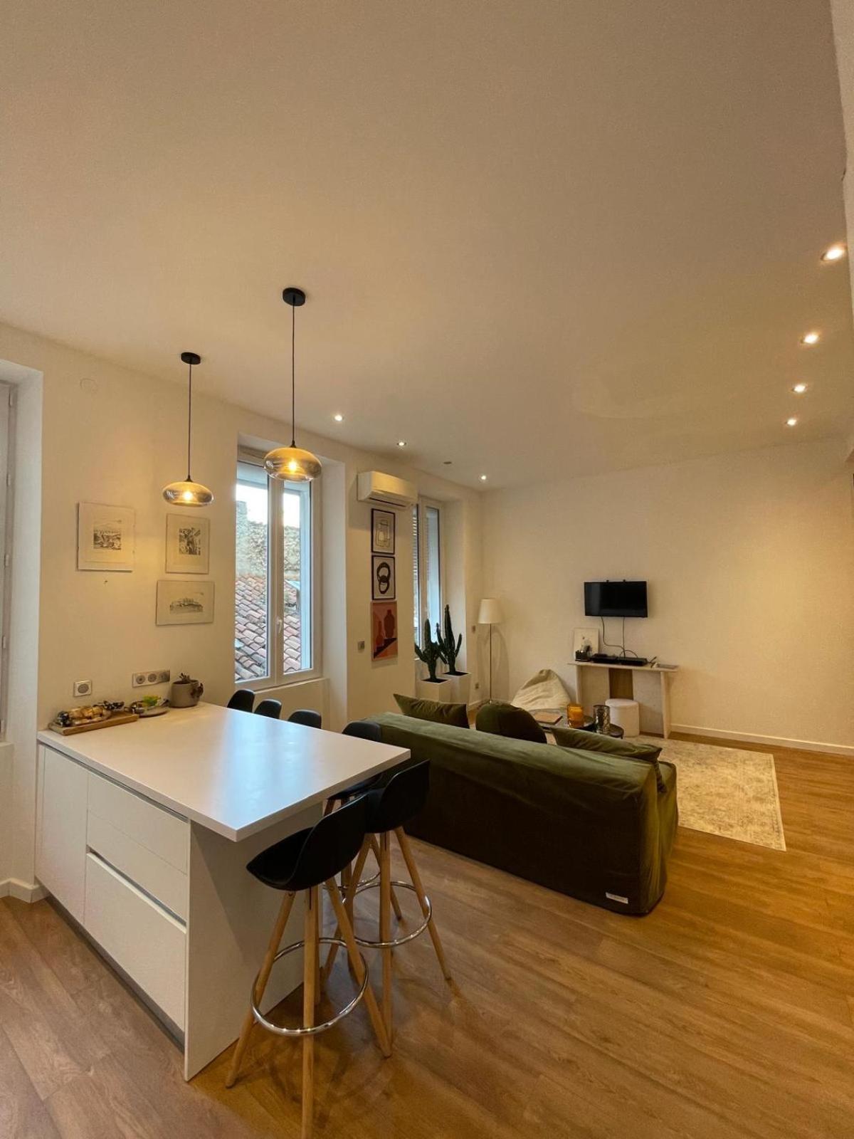 Appartement Design Sur Vauban - Clim Et Wifi Marseille Exterior photo