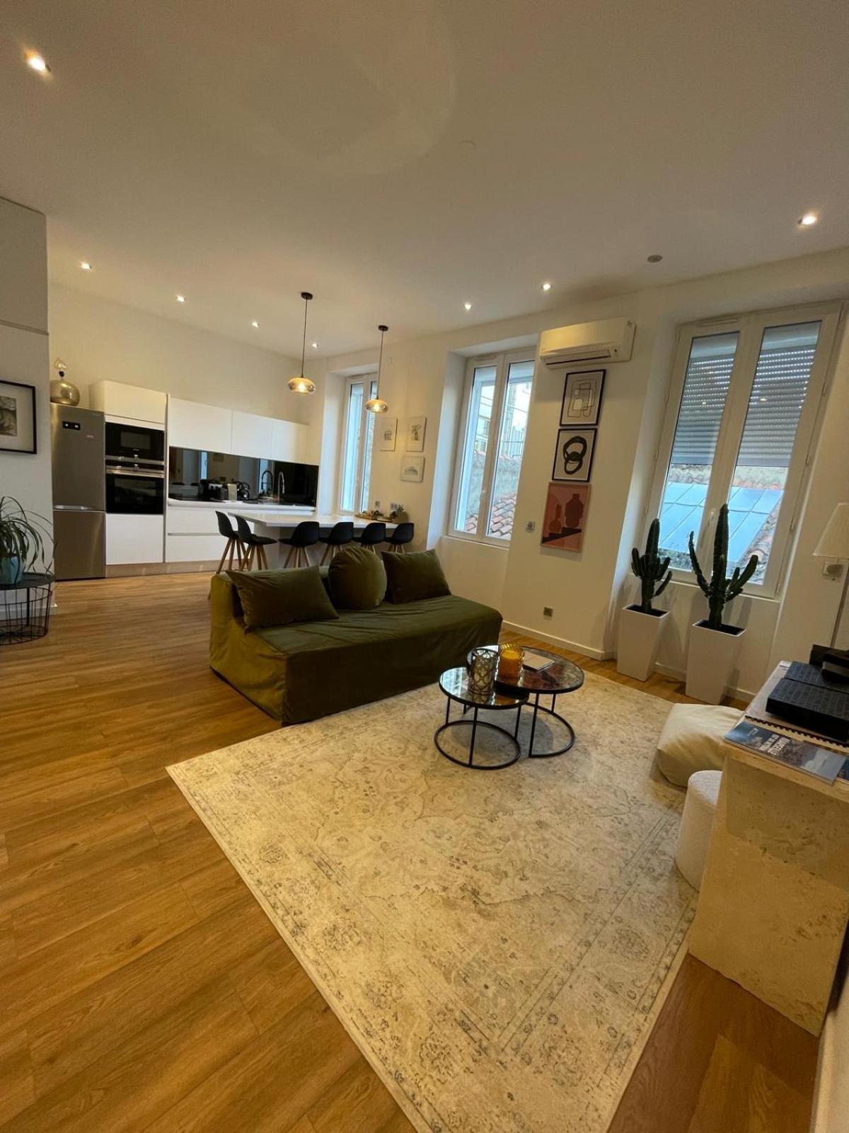 Appartement Design Sur Vauban - Clim Et Wifi Marseille Exterior photo